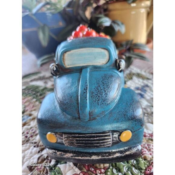 Decorative Fall vintage truck with pumpkins decoration - Picture 2 of 7